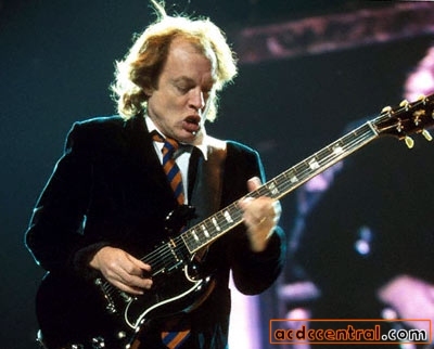 AC/DC guitariste